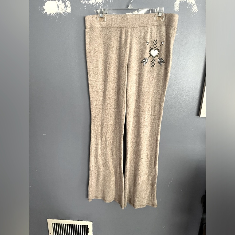 Women’s Inspired Hearts Large Lightweight Yoga Pants Taupe Preowned
